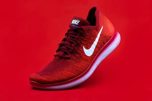 Aero Trail Sneaker - Crimson